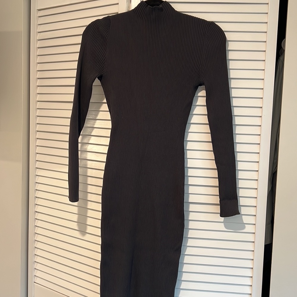 H&M Rib-Knit Dress - Picture 3 of 3